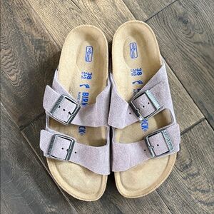 Birkenstock Women’s  Sandals in Soft Lavender Suede